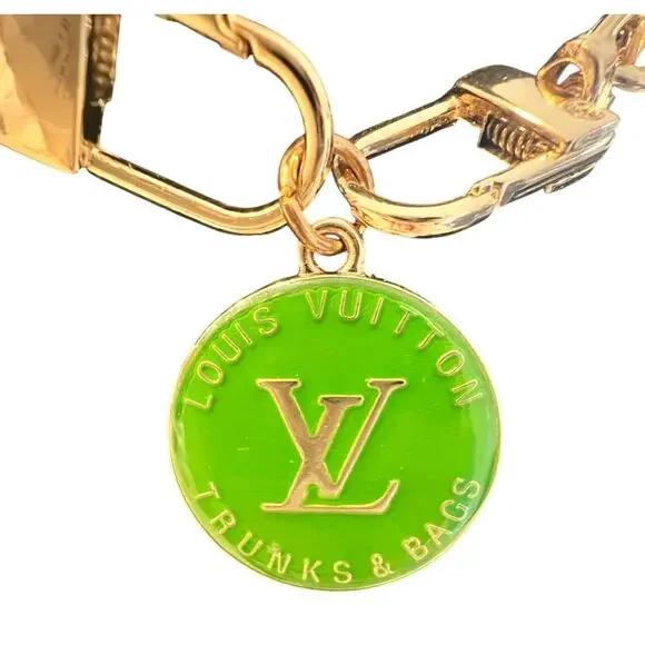 Louis Vuitton Green & Gold Luggage Charm Necklace (LVXX035) - Picture 2 of 3